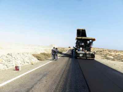 Chabahar – Guatr road warm asphalt cover between +15 Kilometers up to +35000