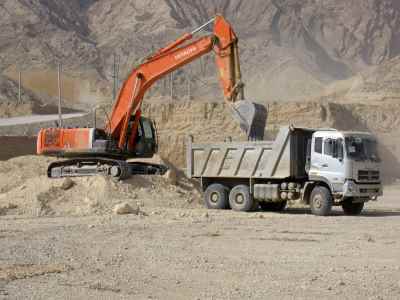 Earthworks, terracing and preparing of second phase of Asaluyeh petrochemical complex