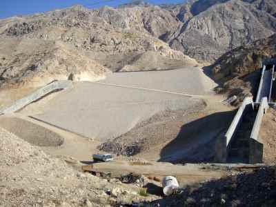 Construction of two delayed dams in Asaluyeh city