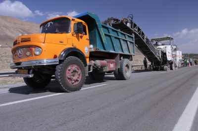 Hot thin Layer Polymer modified asphalt in Firouzkooh – Damavand road